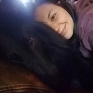 Meet your Posher, Makayla